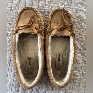 Minnetonka Brown Suede Moccasins with Fur Lining